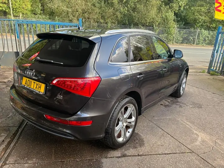 Audi Q5 2011 photo 4