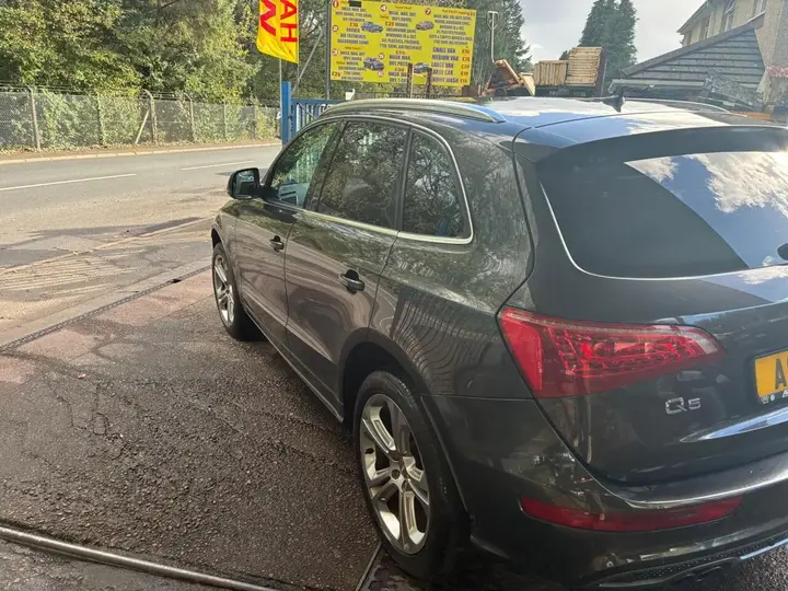 Audi Q5 2011 photo 5