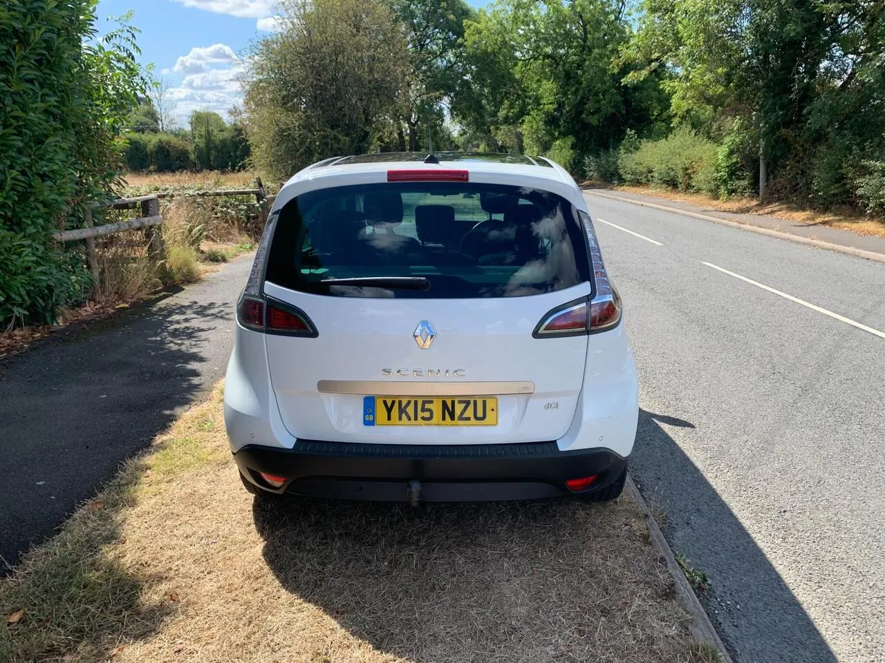 Renault Scenic 2015 photo 5