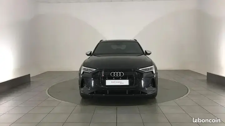 Audi E-Tron 2021 photo 2