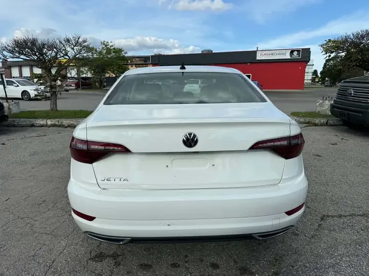 Volkswagen Jetta 2023 photo 5