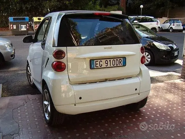 Smart Fortwo 2011 photo 3