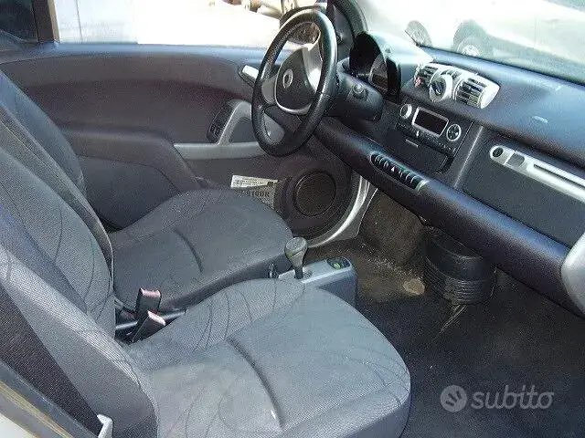 Smart Fortwo 2011 photo 5