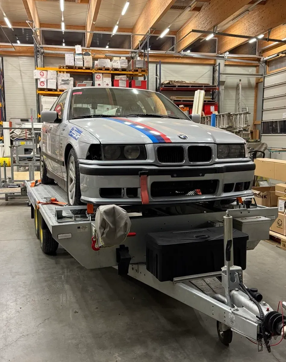 BMW 3 Series 1995 photo 3