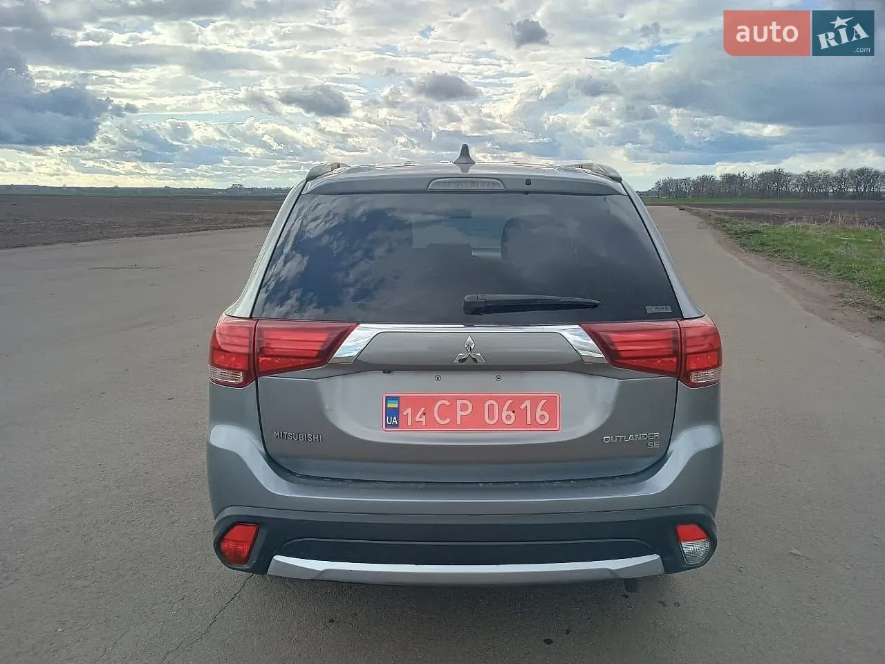 Mitsubishi Outlander 2017 photo 3