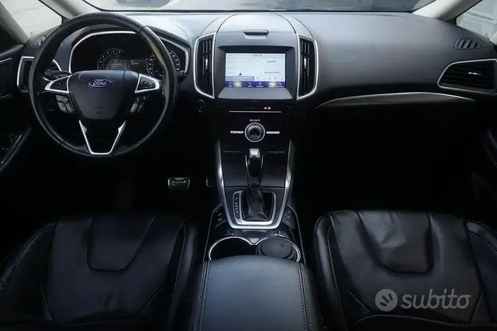 Ford S-Max 2017 photo 2