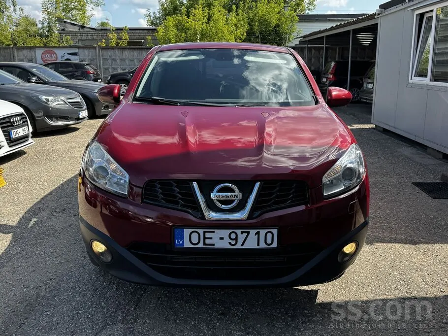 Nissan Qashqai 2013 photo 2