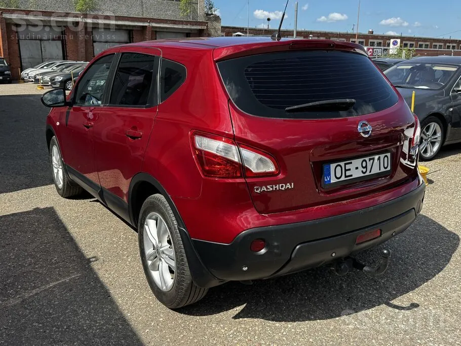 Nissan Qashqai 2013 photo 4