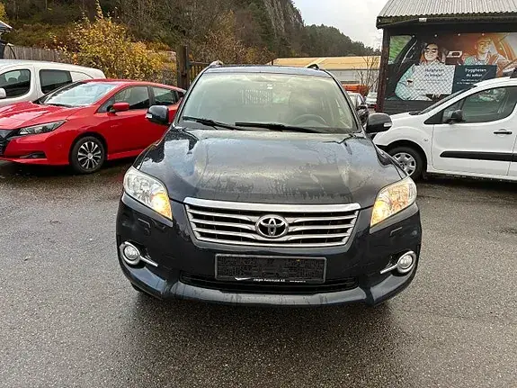 Toyota Rav4 2011 photo 2