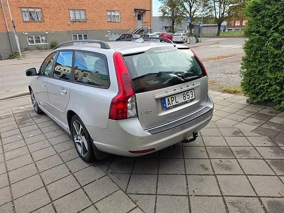 Volvo V50 2010 photo 3
