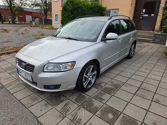Volvo V50 2010 photo 2