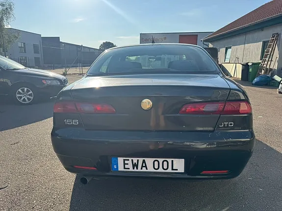 Alfa Romeo 156 2004 photo 5