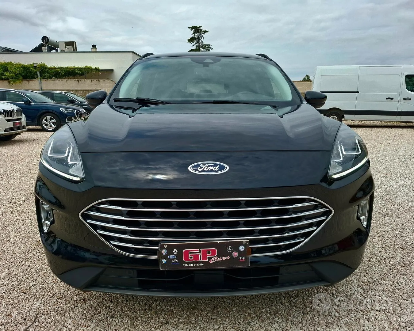 Ford Kuga 2022 photo 2