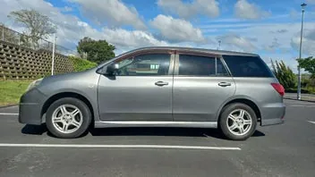 Nissan Wingroad 2006 photo 2