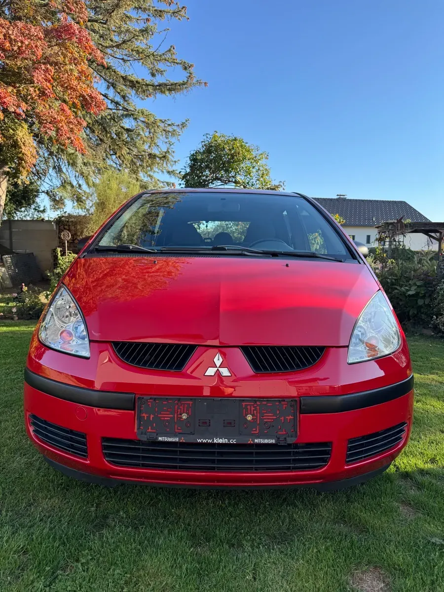 Mitsubishi Colt 2006 photo 2