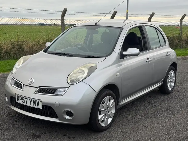 Nissan Micra 2008 photo 3