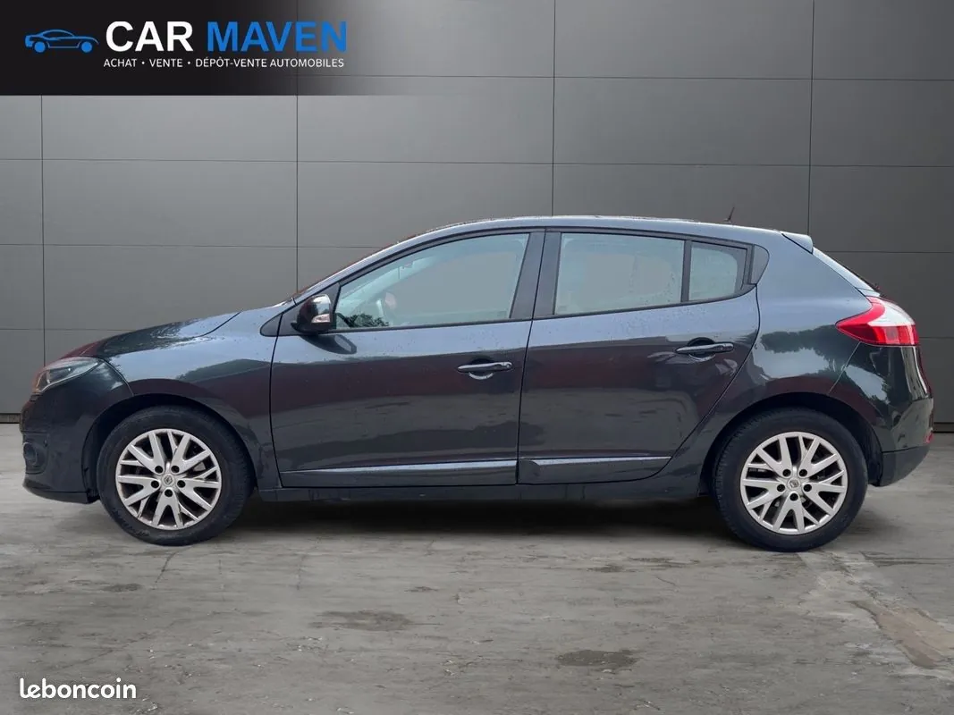 Renault Megane 2014 photo 2