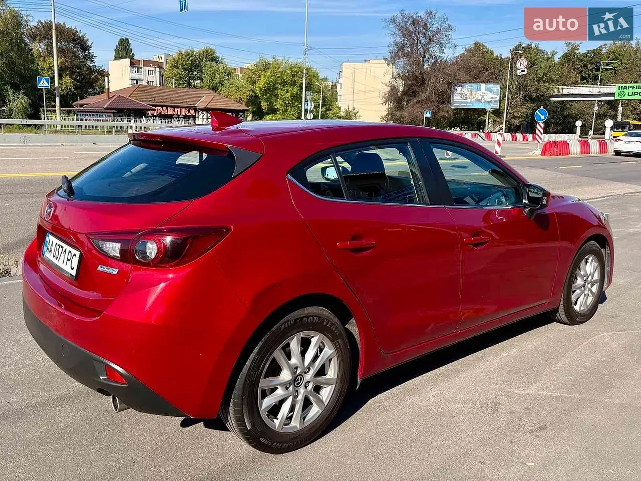 Mazda 3 2016 photo 2