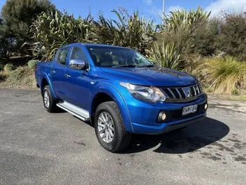 Mitsubishi Triton 2017 photo 2
