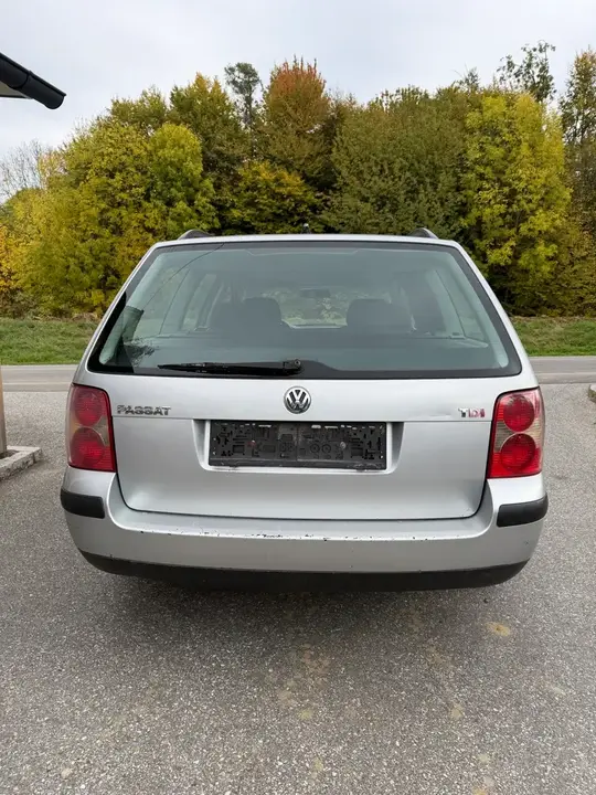 Volkswagen Passat 2003 photo 3