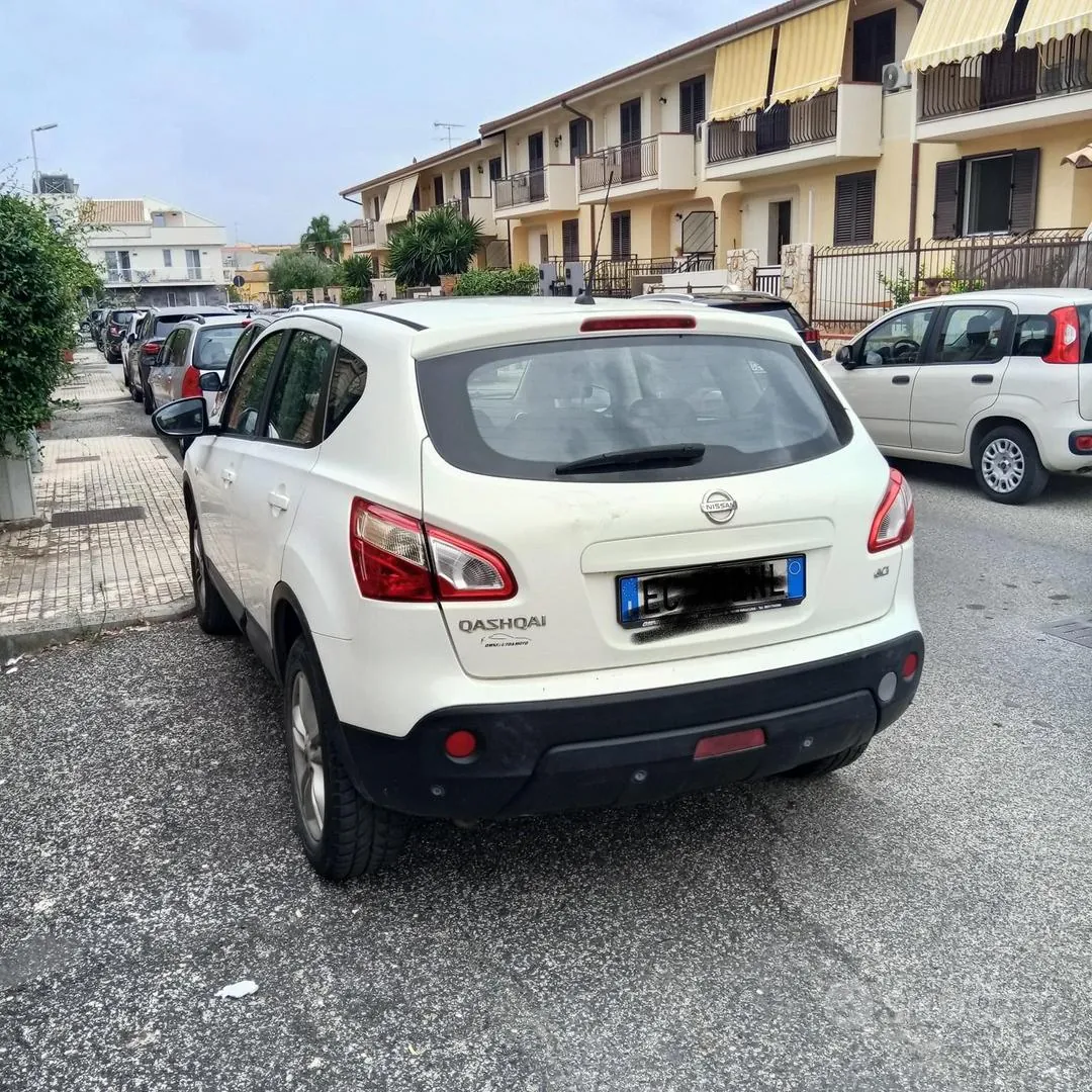 Nissan Qashqai 2010 photo 3
