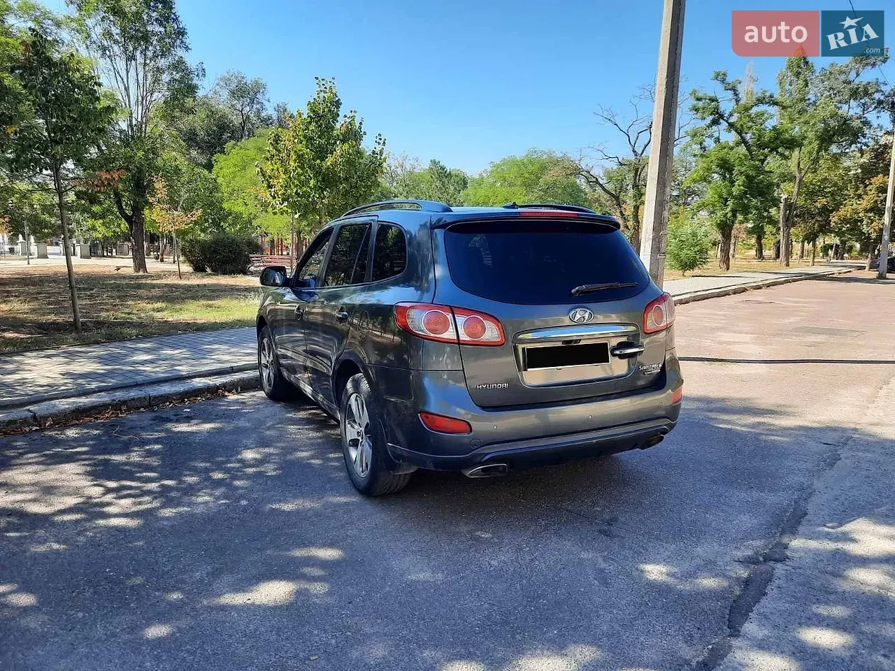 Hyundai Santa Fe 2011 photo 2