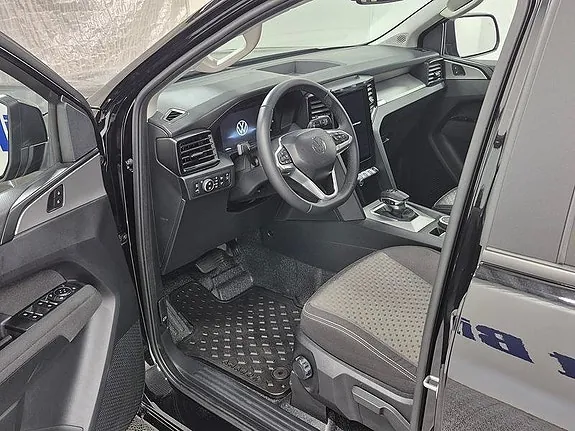 Volkswagen Amarok 2025 photo 2