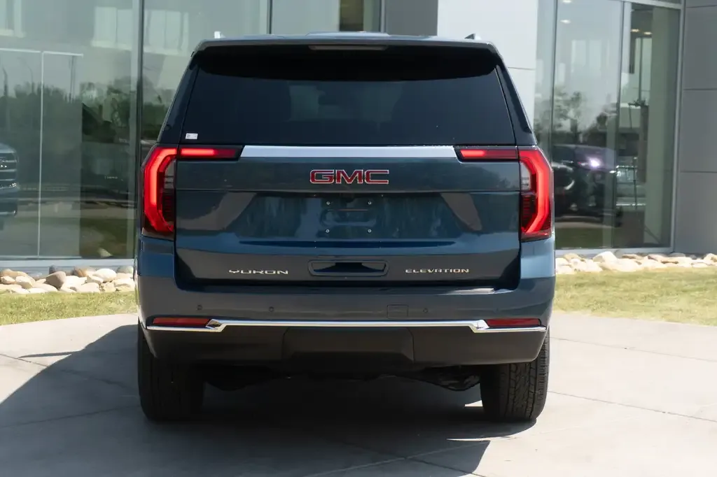 GMC Yukon 2026 photo 5