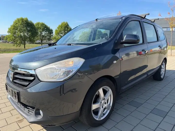 Dacia Lodgy