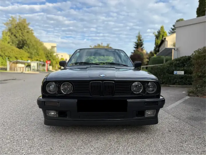 BMW 3Er-Reihe E30