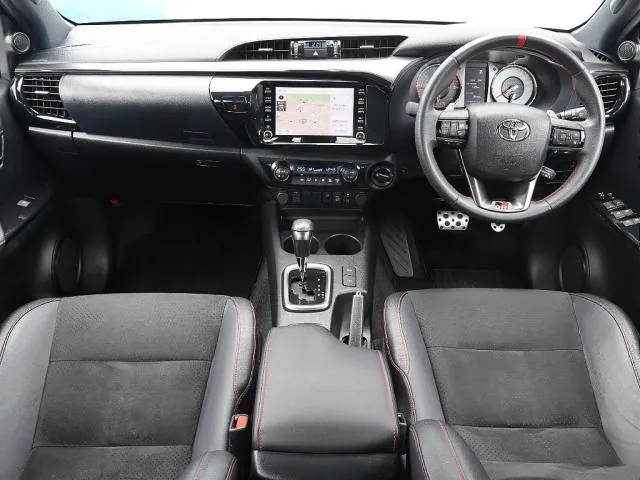 Toyota Hilux 2023 photo 4