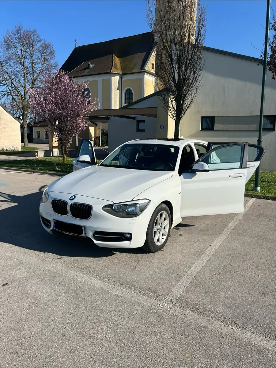 BMW 1 Series 2013 photo 2