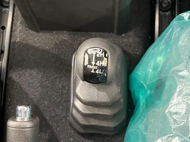 Suzuki Jimny 2026 photo 3