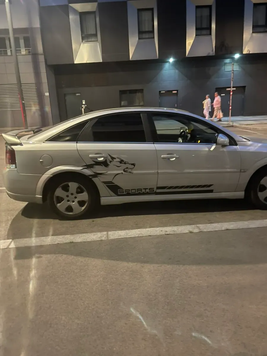 Opel Vectra 2004 photo 2
