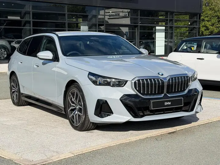 BMW 520I