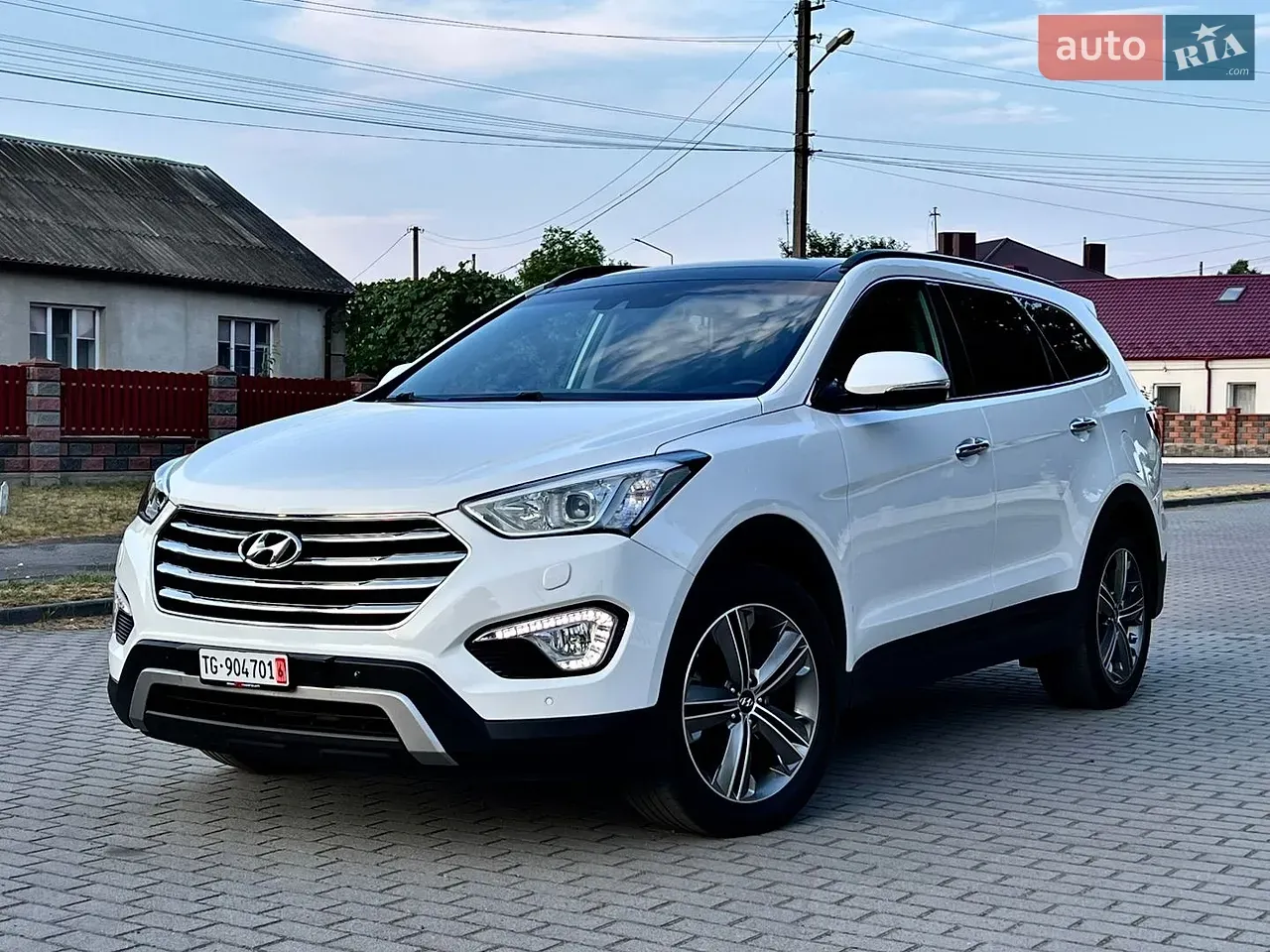 Hyundai Grand Santa Fe