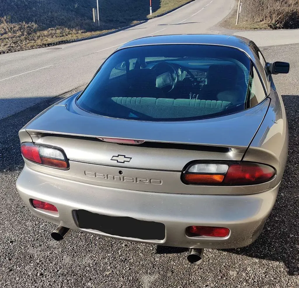 Chevrolet Camaro 2000 photo 2