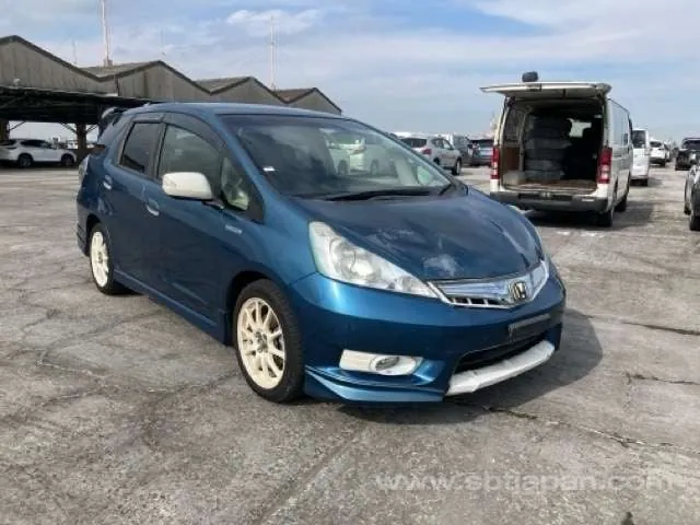Honda Fit Shuttle Hybrid