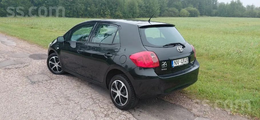 Toyota Auris 2007 photo 3