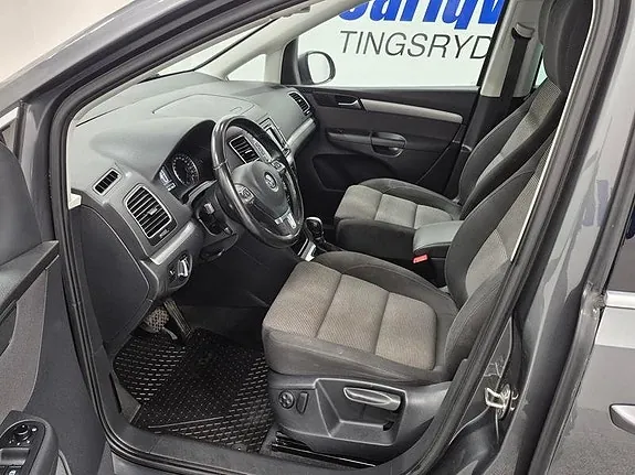 Volkswagen Sharan 2014 photo 2