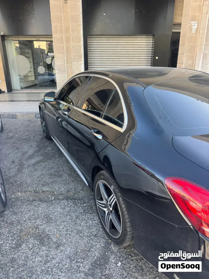Mercedes-Benz C300 2015 photo 4