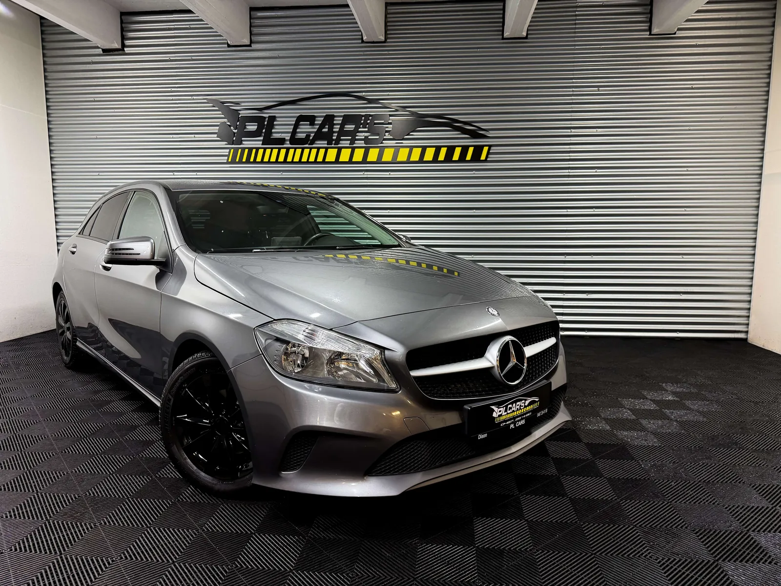 Mercedes-Benz A 180 2016 photo 3