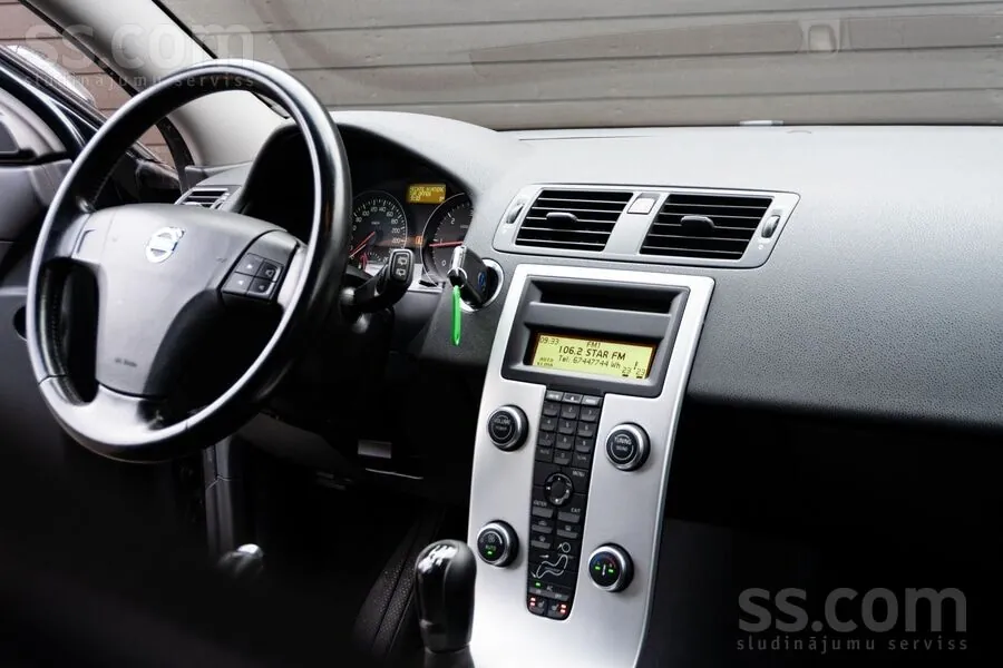 Volvo V50 2010 photo 5