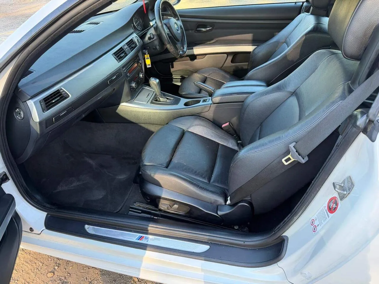 BMW 3 Series 2011 photo 4