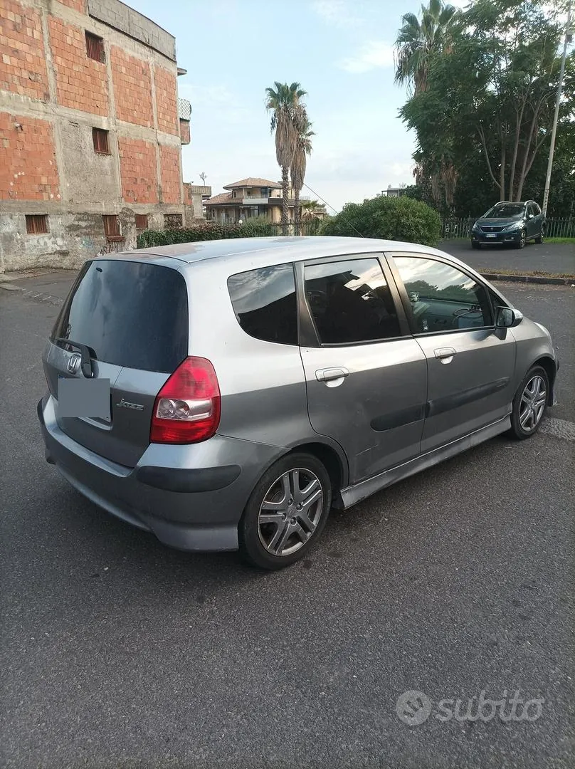 Honda Jazz 2004 photo 4