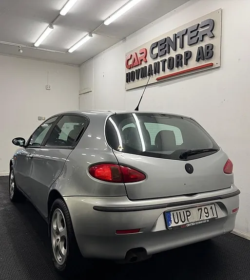 Alfa Romeo 147 2004 photo 3