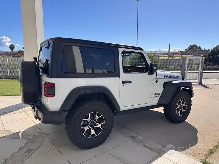 Jeep Wrangler Unlimited 2019 photo 2