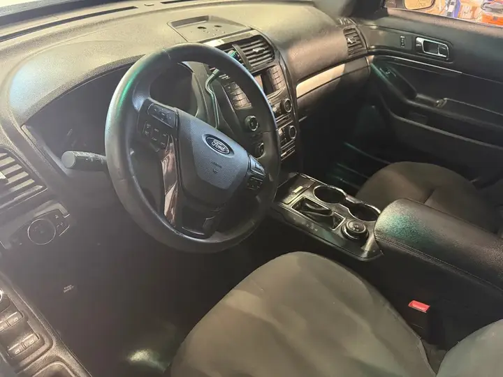 Ford Explorer 2016 photo 5
