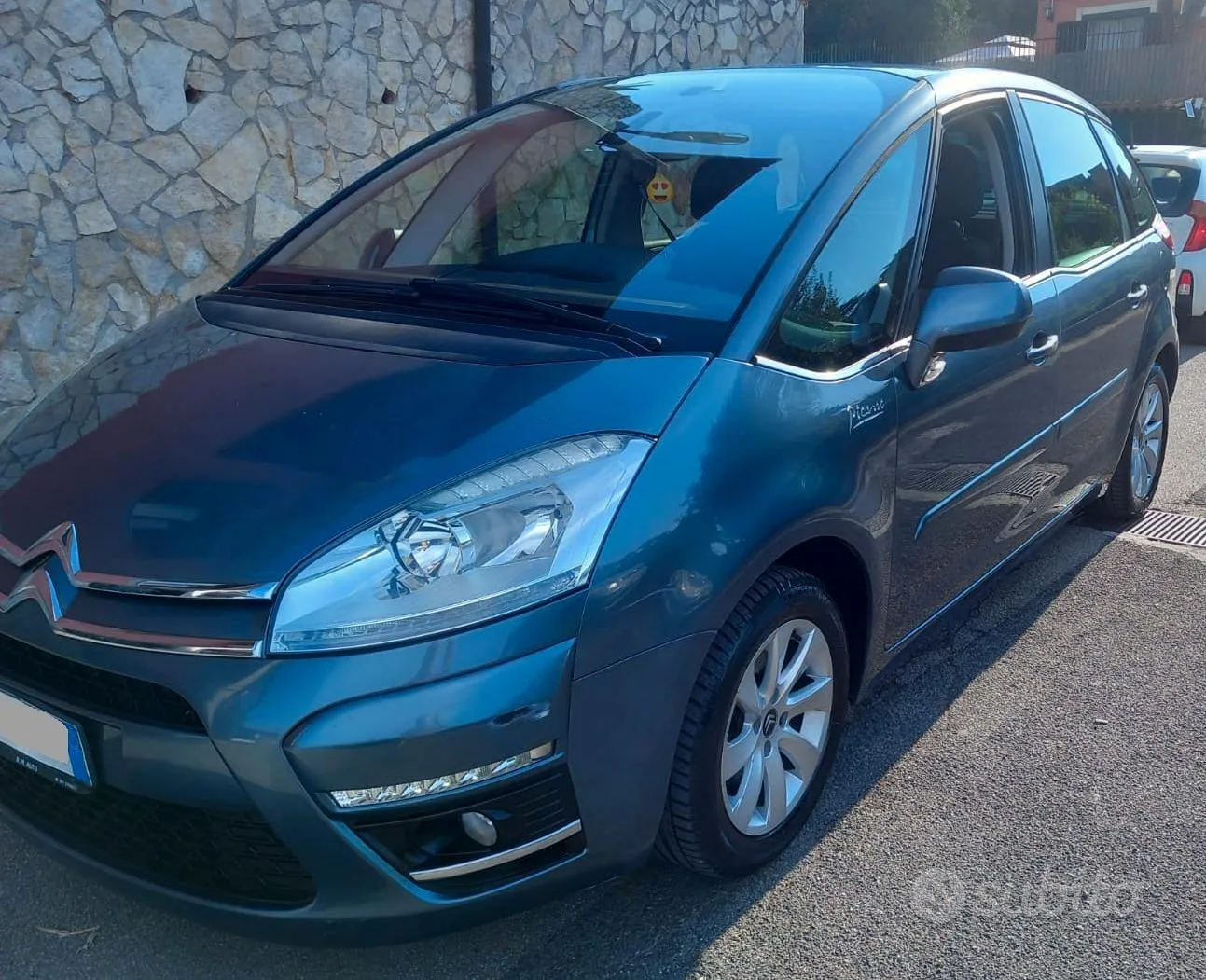 Citroen C4 Picasso 2011 photo 2