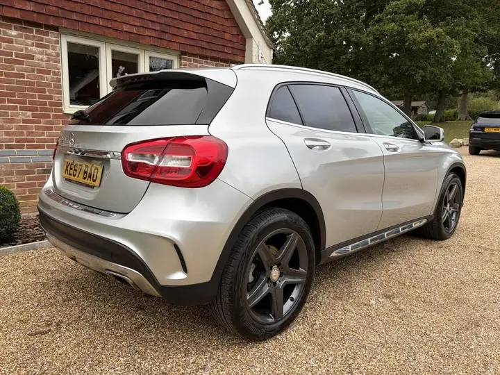 Mercedes-Benz Gla 2018 photo 5